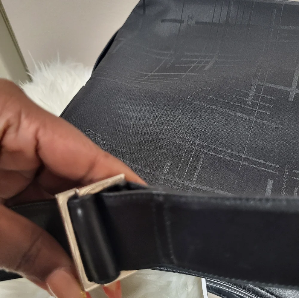 Like New condition Ferragamo Shoulder Bag Black Nylon